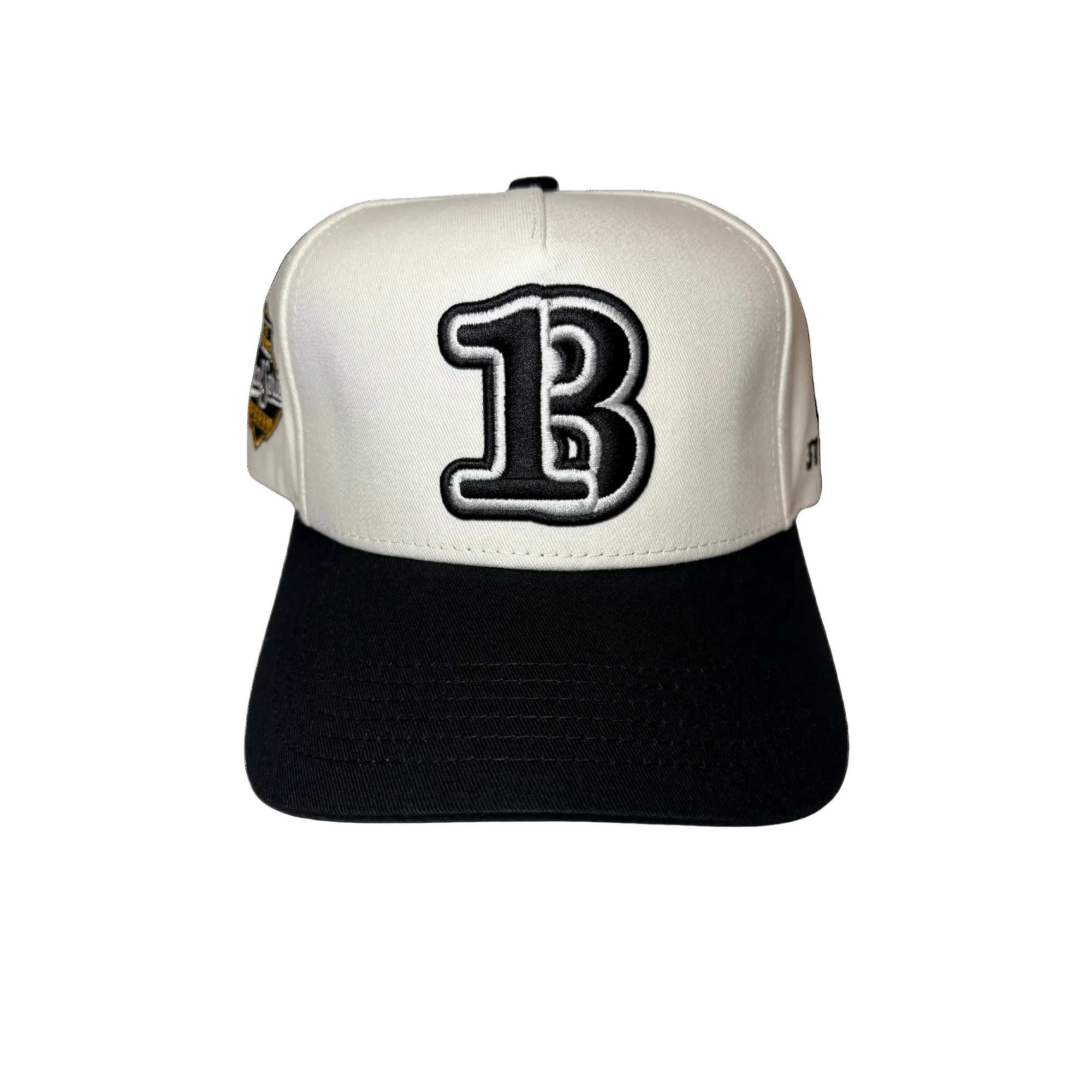 31 Mitt - White & Black Cotton Hat With Vintage Green Under Brim